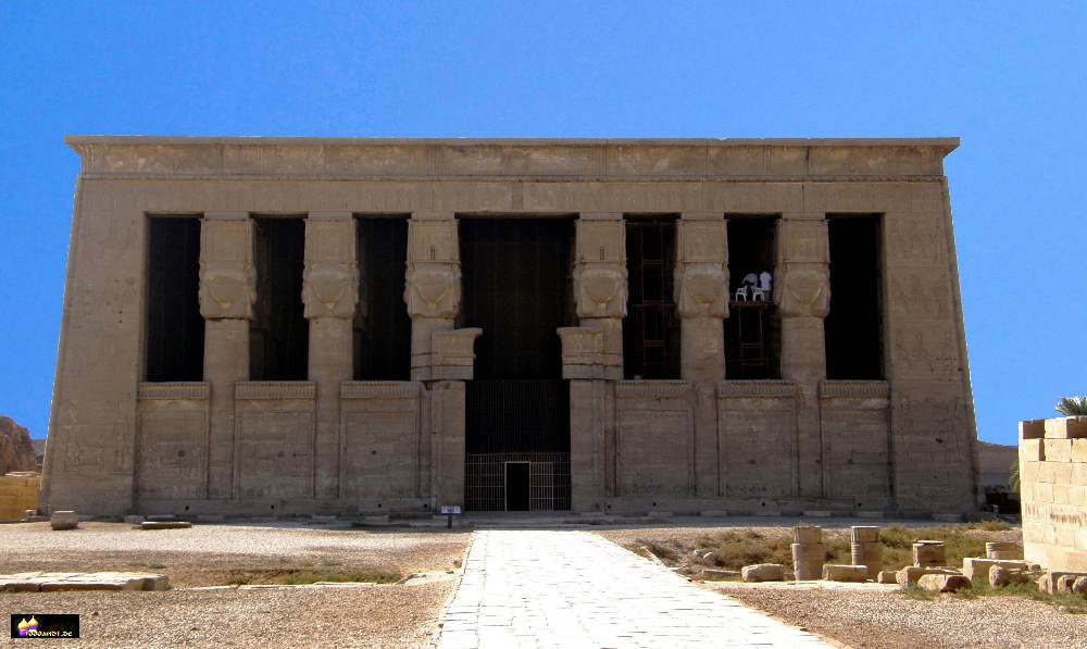 19_Dendera_hatortempel_PC221059.jpg