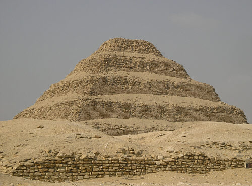 Stufenpyramide des Djoser
